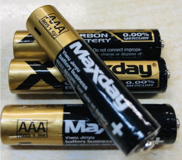 4x AAA Alkalické batérie